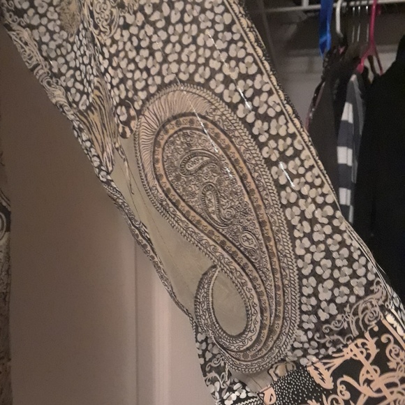 Mesmerize blouse - Picture 6 of 8